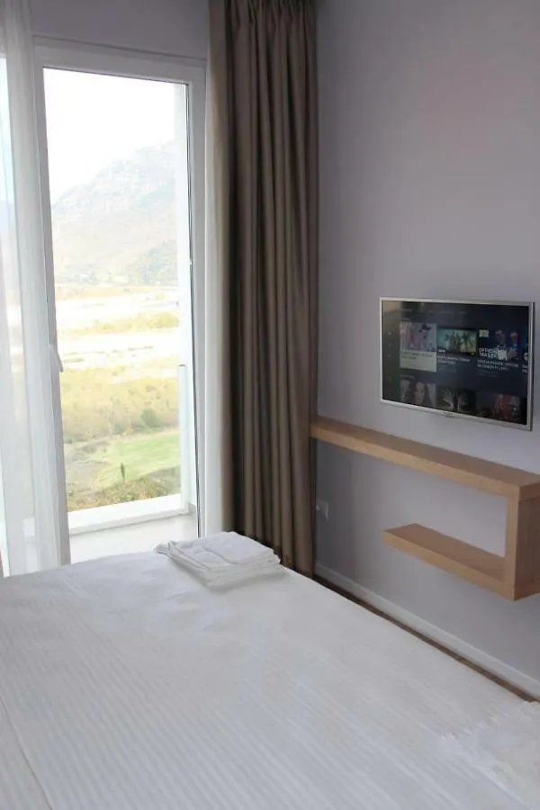 Hotel Auto Grill Roberti Tepelene